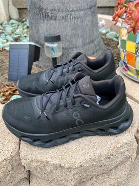 On Running Women’s Black Athletic Sneakers